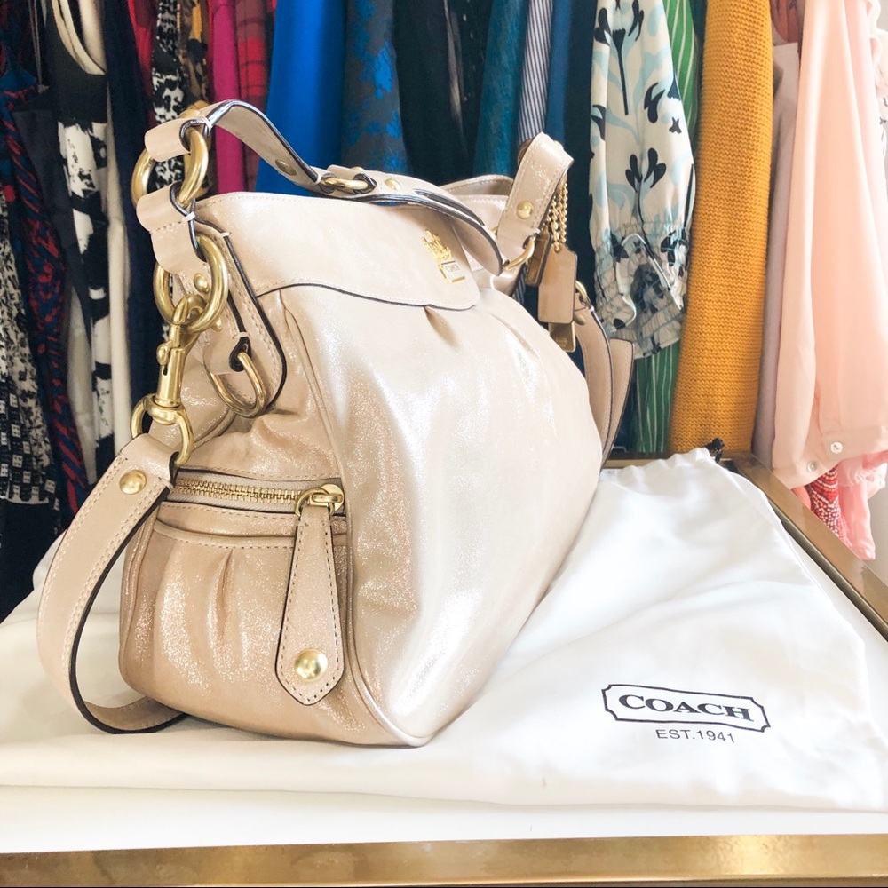 💥 Last chance 💥Coach- Gold Sabrina - Rare, NWOT - Picture 2 of 8